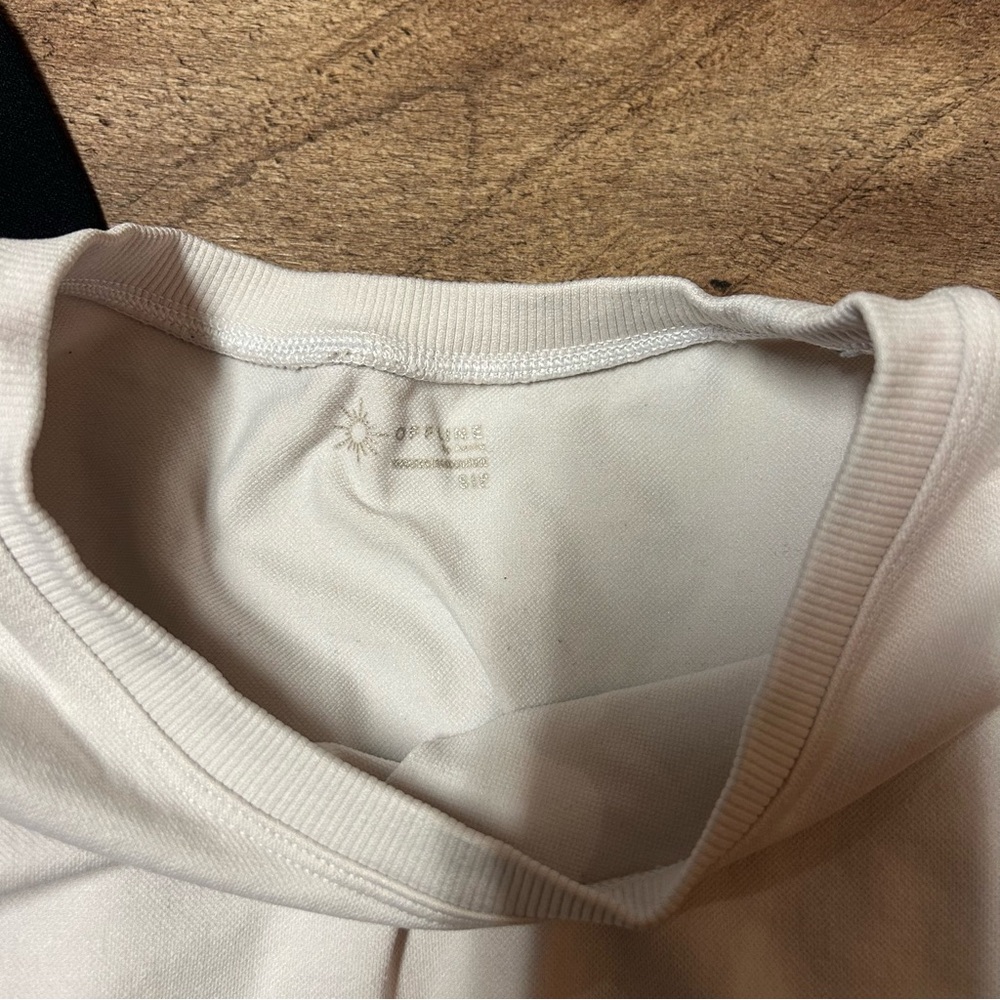 aerie Crop Long-Sleeve Tops - Black & Light Beige - Picture 3 of 6